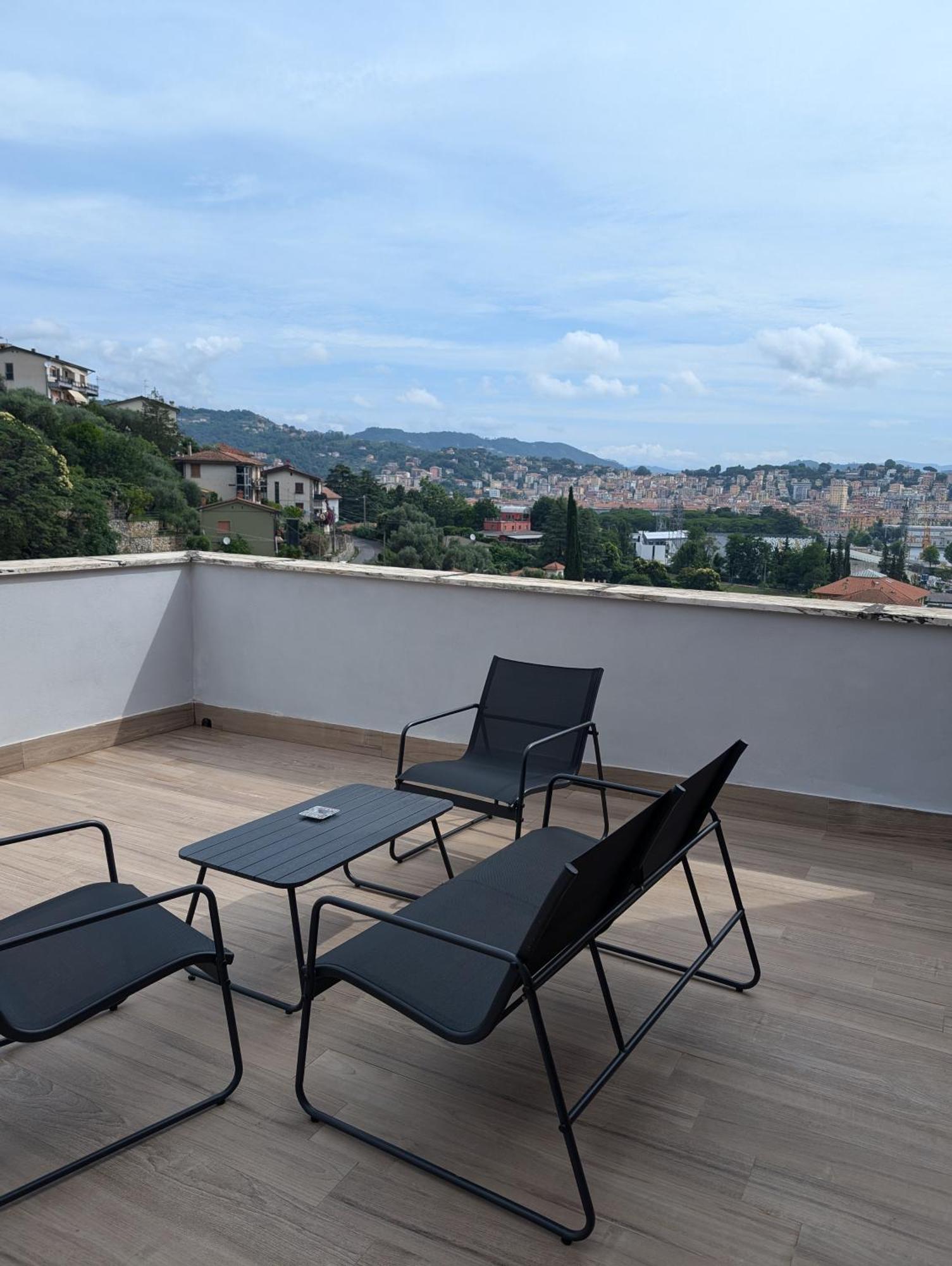 Апартаменты Casa Vacanze Специя Экстерьер фото